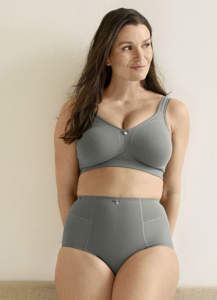 Susa Miederslip mit verstärkten Einsätzen