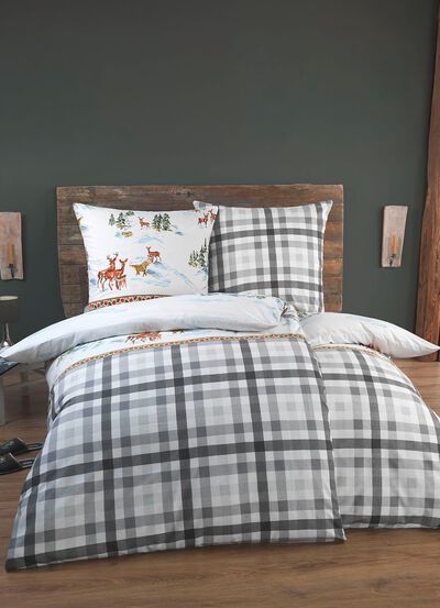 Bettwäsche-Garnitur mit idyllischen Winterdessin 