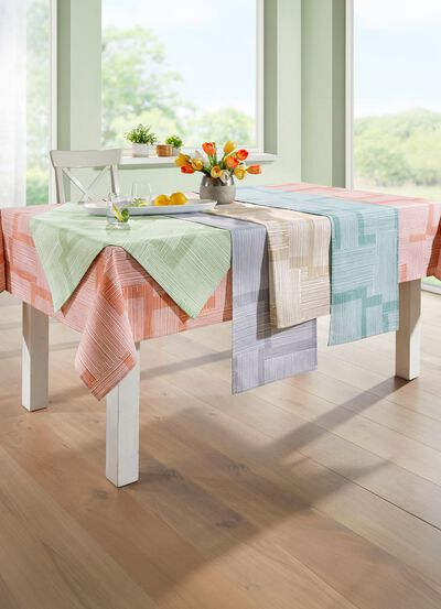 Tischdecke mit Fleckschutz-Ausr&uuml;stung 