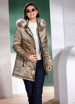 Jacke mit figurschmeichelnder L&auml;ngssteppung seitlich 