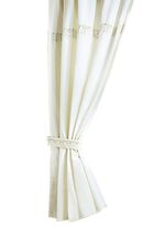 &Uuml;bergardine mit aufgesetzter H&auml;kelborte CREME