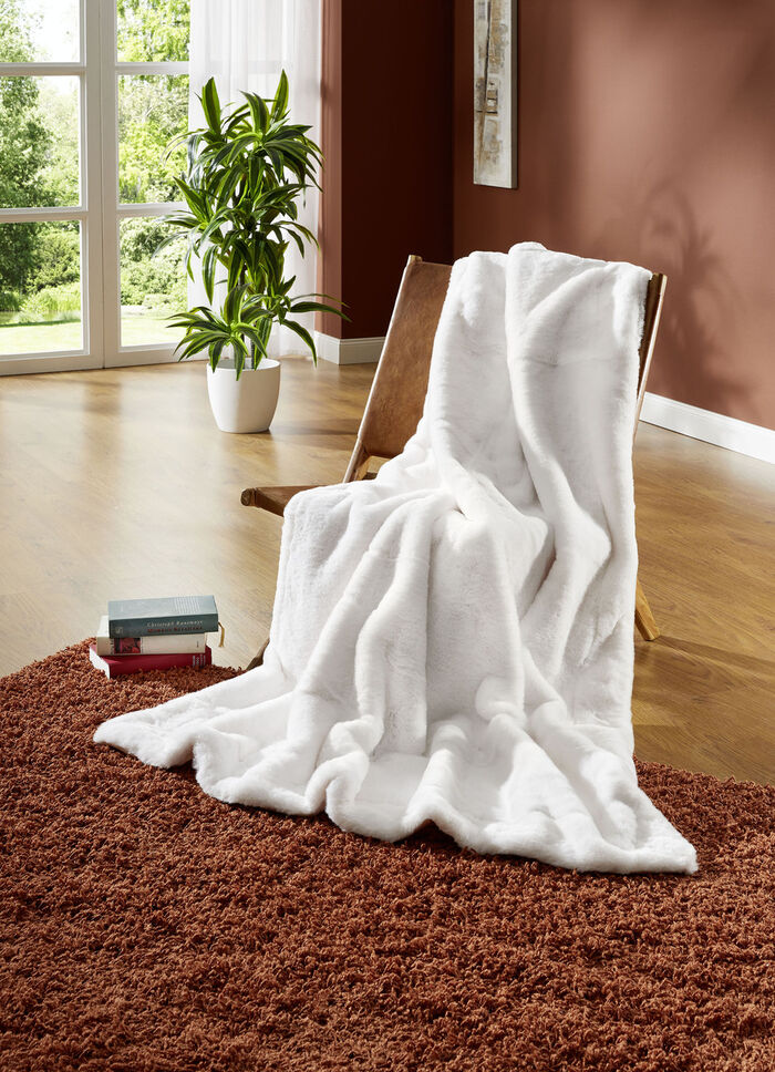 Felldecke in kuschelweicher Qualität 