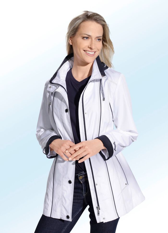 Funktionsjacke mit kontrastfarbenen Akzenten 