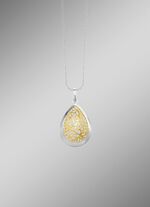 Tropfenf&ouml;rmiger Anh&auml;nger mit raffiniertem Bicolor-Design 