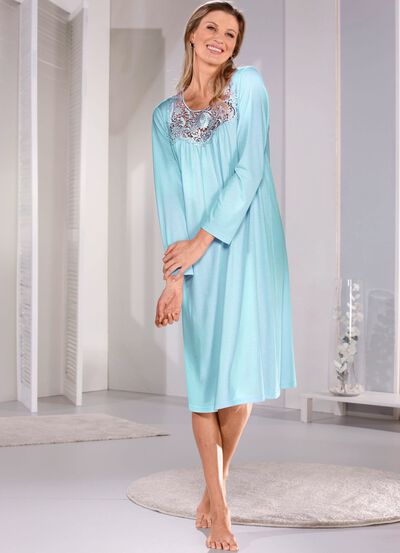 Wadenlanges Nachthemd mit gro&szlig;z&uuml;giger, floraler Stickereispitze 