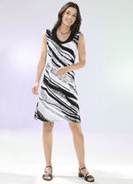 Attraktives Kleid mit Kräuselung am Halsausschnitt 