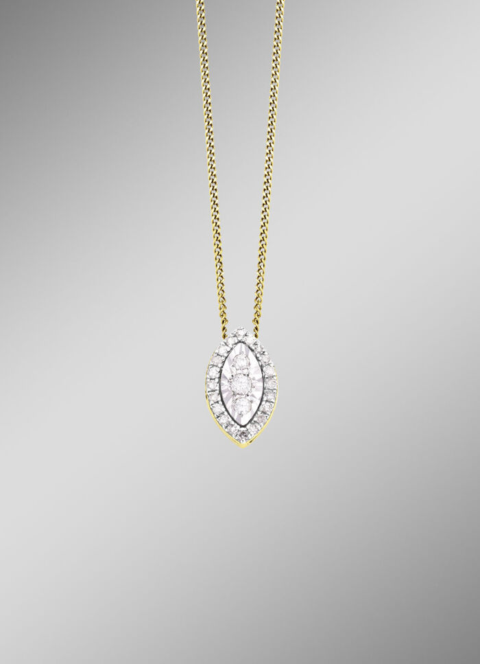 Anhänger mit 3 Brillanten, 20 Diamanten und Ankerkette 