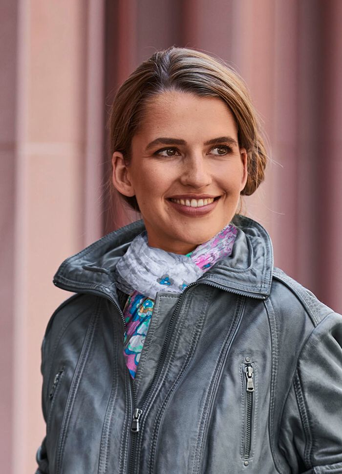 Schal mit Fantasiebl&uuml;ten-Dessin 