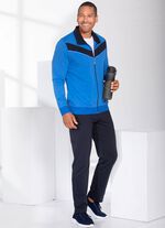 Freizeitanzug mit Seitentaschen 