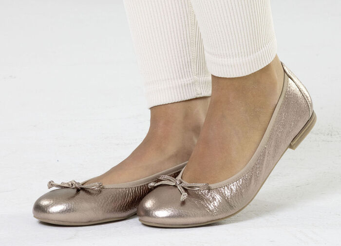 ELENA EDEN, schicke Damen-Ballerinas, Weite G, mit herausnehmbarem Fußbett ANTIKGOLD