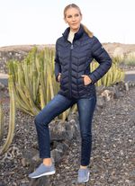 Daunenjacke mit nahtfeinen Rei&szlig;verschlusstaschen 